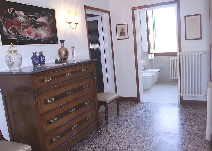 Ponchielli 8 - Vintage Flat